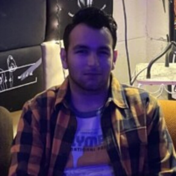 Profile picture of Alex