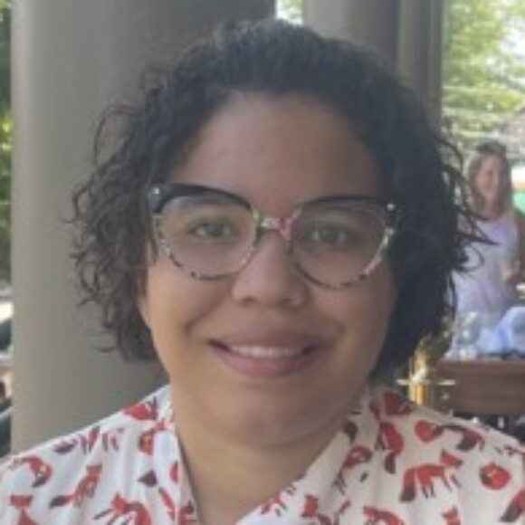 Profile picture of Elena