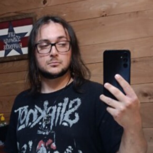 Profile picture of Nikki Vaughn